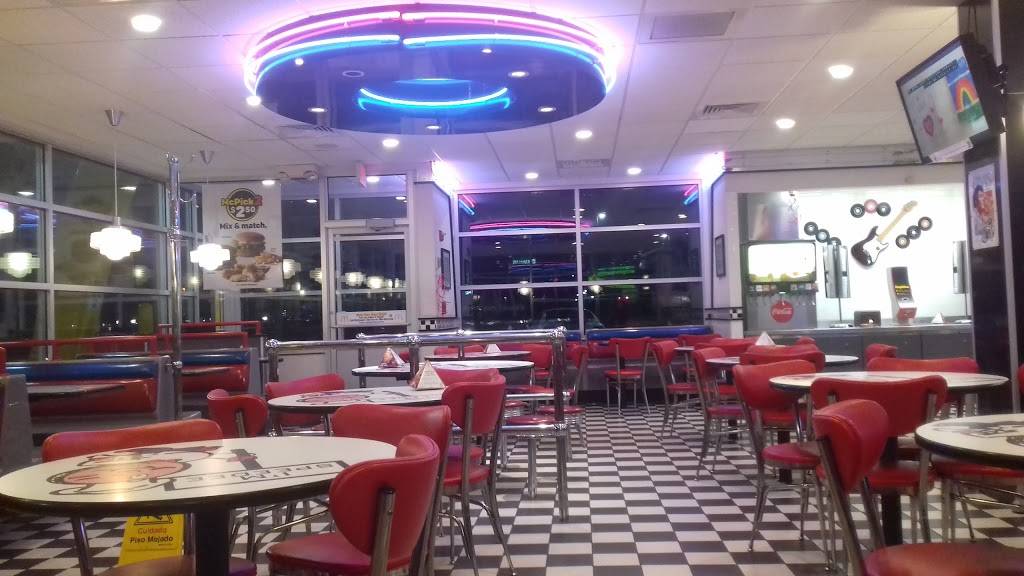 McDonalds | cafe | 14 Plaza Way, Fairhaven, MA 02719, USA | 5089943055 OR +1 508-994-3055