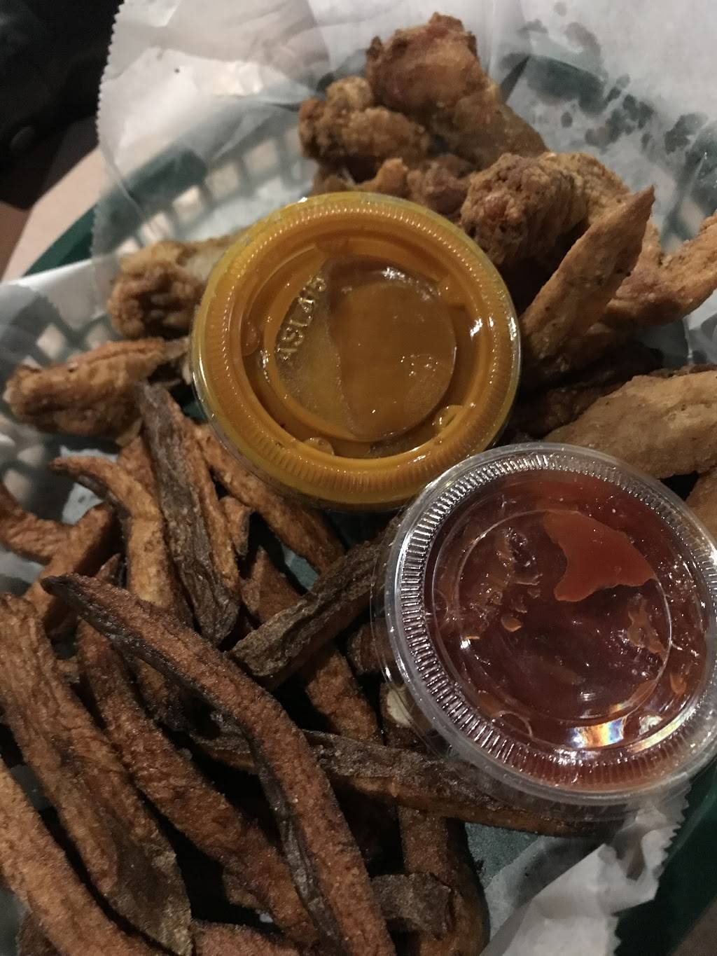 The Spot ETC | restaurant | 11675 Frankstown Rd, Penn Hills, PA 15235, USA | 4127272141 OR +1 412-727-2141