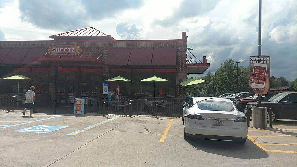 Sheetz #444 | cafe | 27 Whitewater Ave, Fayetteville, WV 25840, USA | 3045742615 OR +1 304-574-2615