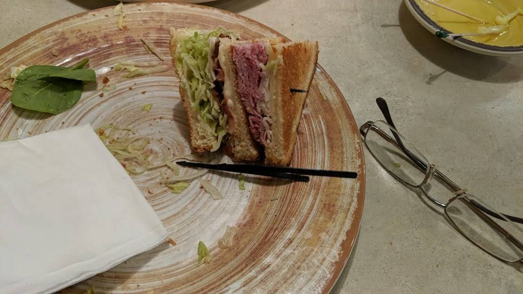 Isaacs Restaurant - Centerville | restaurant | 245 Centerville Rd, Lancaster, PA 17603, USA | 7173931199 OR +1 717-393-1199