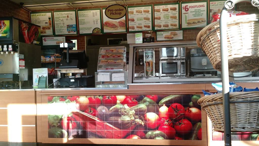 Subway | meal takeaway | 299 Seneca Trail, Ronceverte, WV 24970, USA | 3046454719 OR +1 304-645-4719