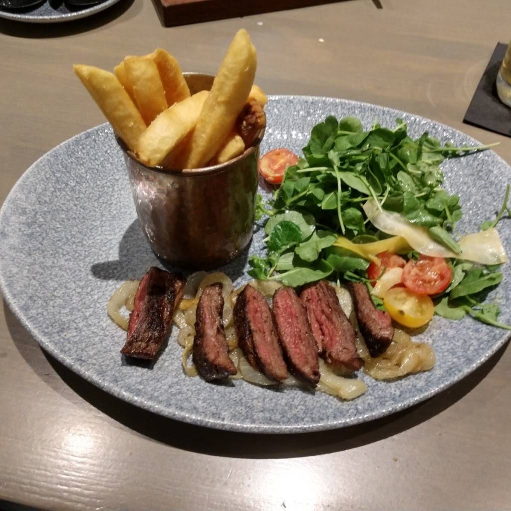 Ale & Compass Restaurant | restaurant | 1700 Epcot Resorts Blvd, Orlando, FL 32830, USA | 4079393463 OR +1 407-939-3463