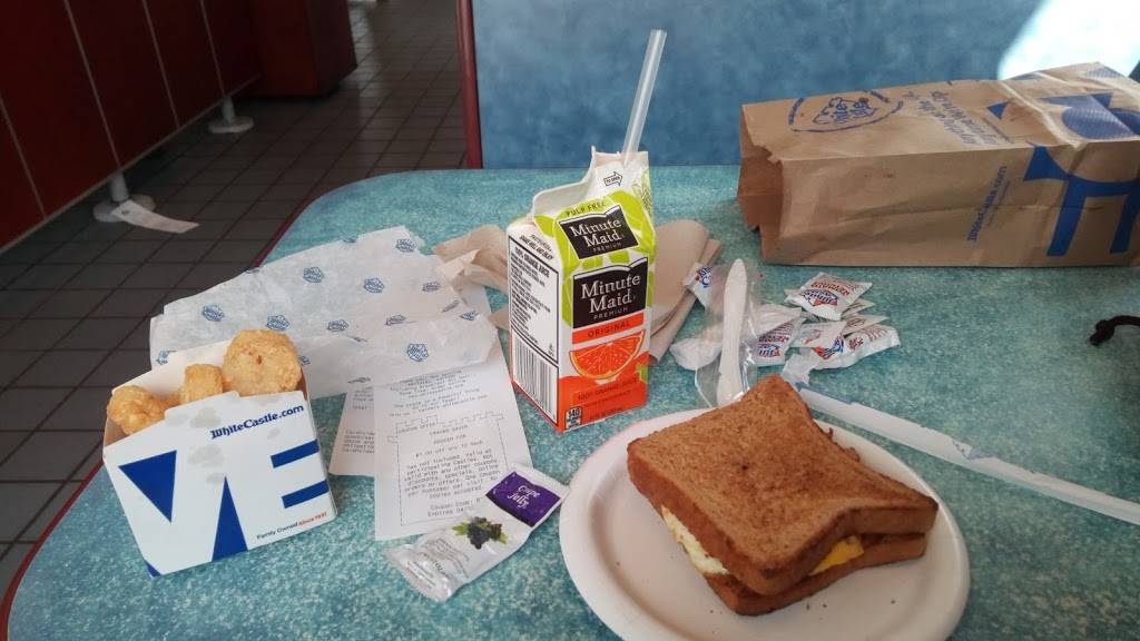White Castle | restaurant | 8811 Greenfield Rd, Detroit, MI 48228, USA | 3138355618 OR +1 313-835-5618