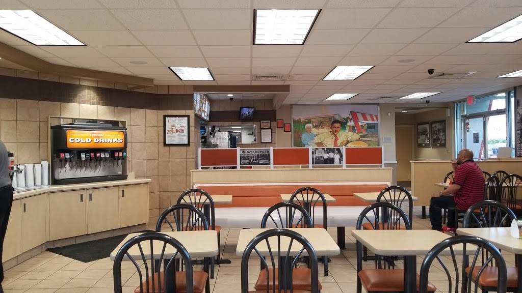 Whataburger | restaurant | 125 Sycamore School Rd, Fort Worth, TX 76134, USA | 8175511161 OR +1 817-551-1161