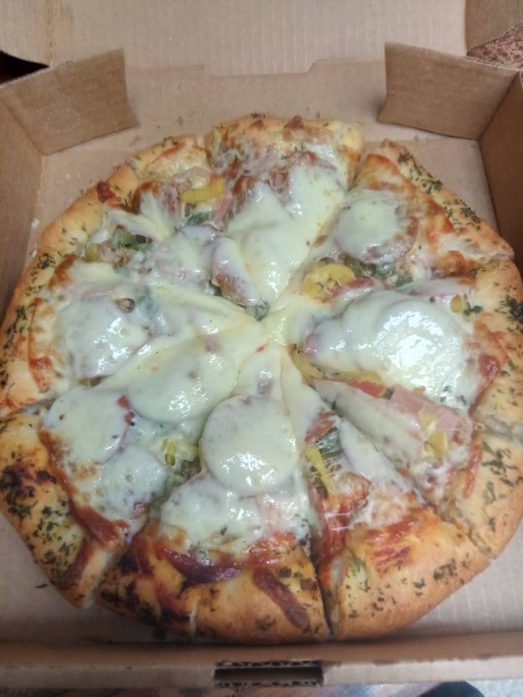 Zavarellis Pizza Shop | restaurant | 2817 Lincoln St E, Canton, OH 44707, USA | 3304880724 OR +1 330-488-0724