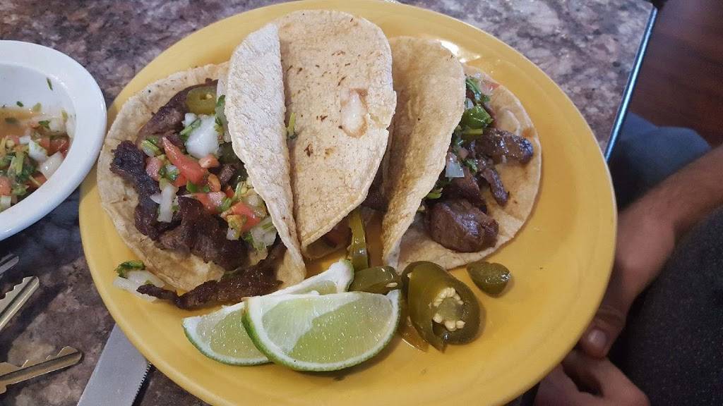 Los Portales | restaurant | 2029 W Evans St, Florence, SC 29501, USA | 8434130990 OR +1 843-413-0990