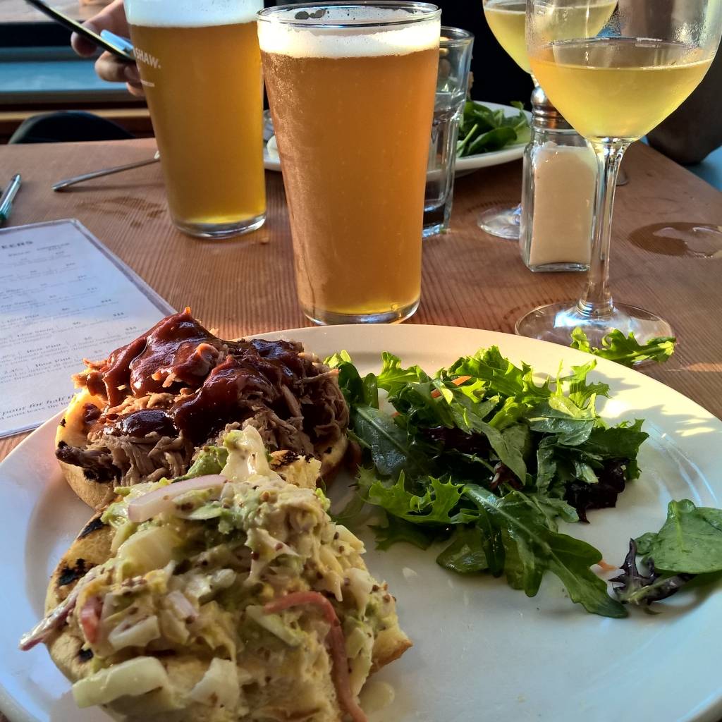 Right Proper Brewing Company | restaurant | 624 T St NW, Washington, DC 20001, USA | 2026072337 OR +1 202-607-2337