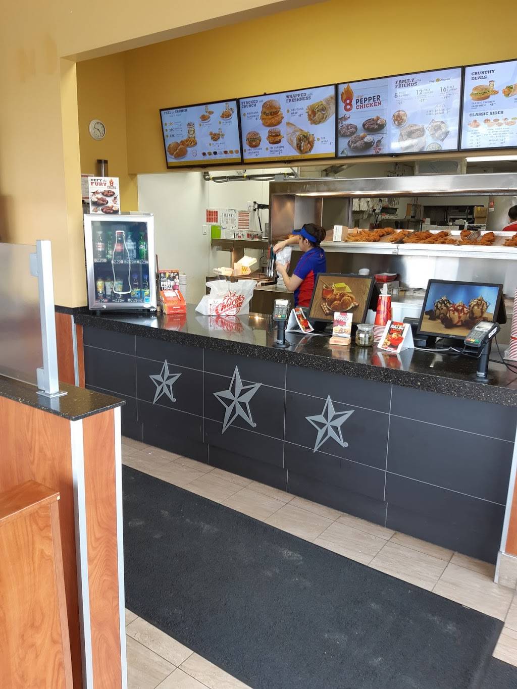 Churchs Chicken | restaurant | 3563 Lawrence Ave E unit b, Scarborough, ON M1H 1B3, Canada | 4164396060 OR +1 416-439-6060