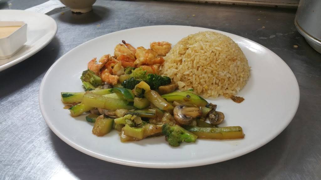 Fuji Japanese Steakhouse | restaurant | 1321 W Walnut Ave, Dalton, GA 30720, USA | 7062811889 OR +1 706-281-1889