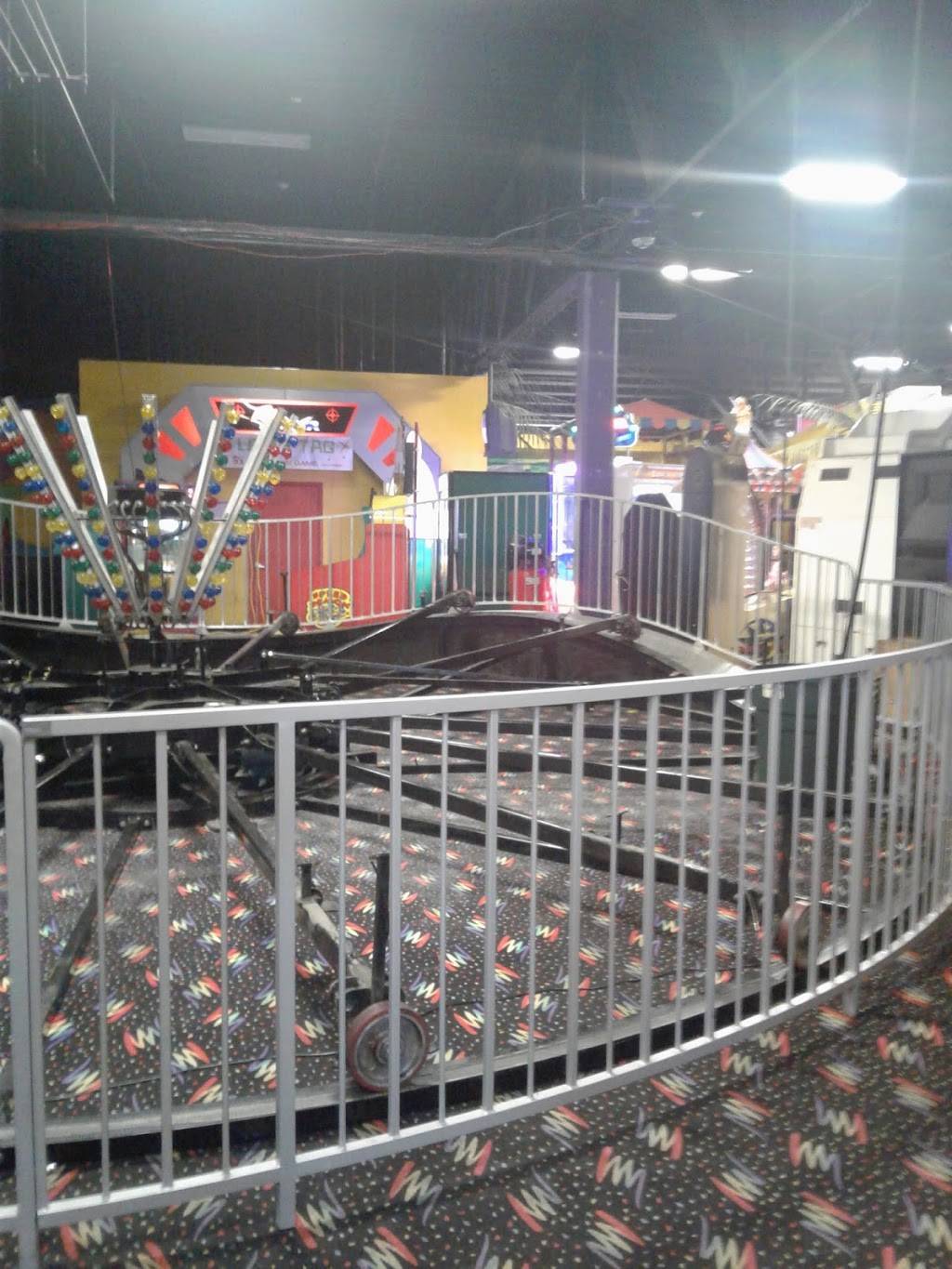 Fun Station USA | restaurant | 40 Rocklyn Ave, Lynbrook, NY 11563, USA | 5165997757 OR +1 516-599-7757