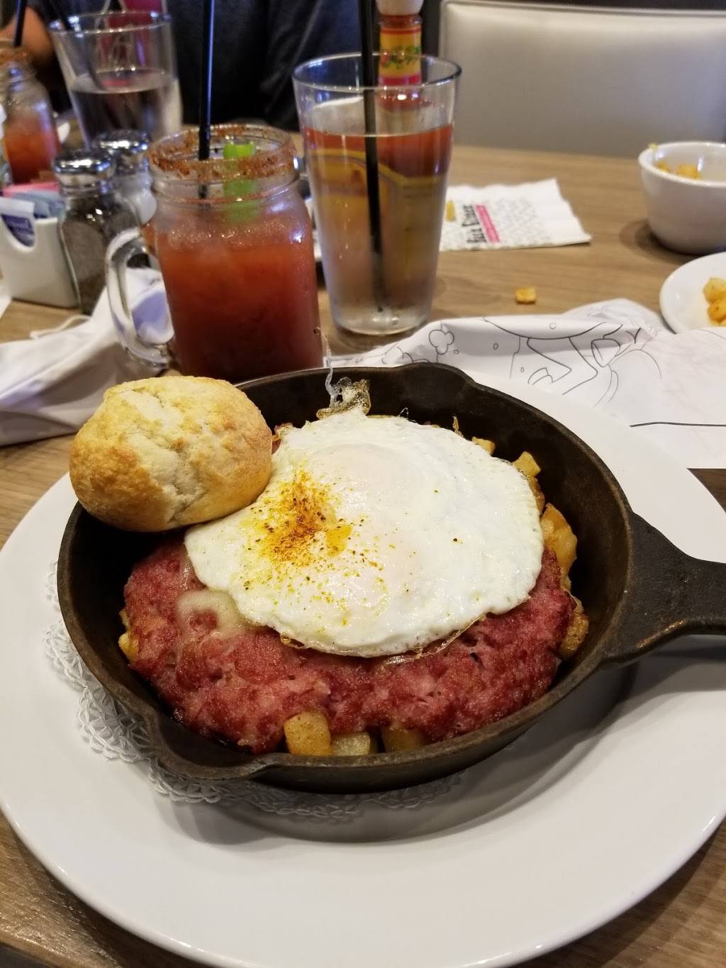 Hash Kitchen Chandler | restaurant | 2855 W Ray Rd #4, Chandler, AZ 85224, USA | 4809094270 OR +1 480-909-4270