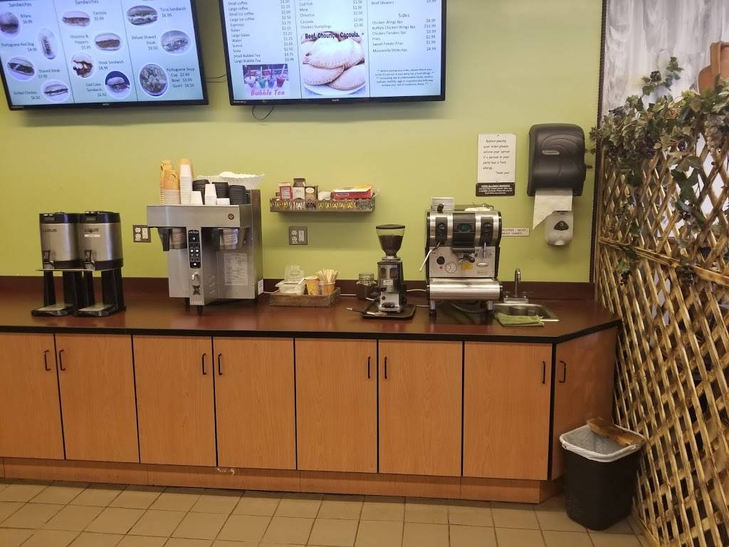 Kitchen Bifana | restaurant | 207 Swansea Mall Dr #1328, Swansea, MA 02777, USA | 5086762060 OR +1 508-676-2060