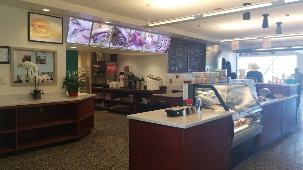 Grizzlys Pizza & Wings | restaurant | 5000 W International Airport Rd, Anchorage, AK 99502, USA | 9079299300 OR +1 907-929-9300