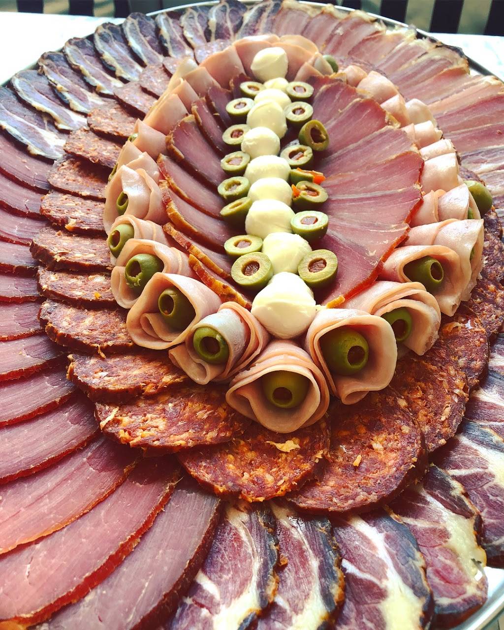 Astoria Café & Bakery | restaurant | 2954 W Irving Park Rd, Chicago, IL 60618, USA | 7736541033 OR +1 773-654-1033