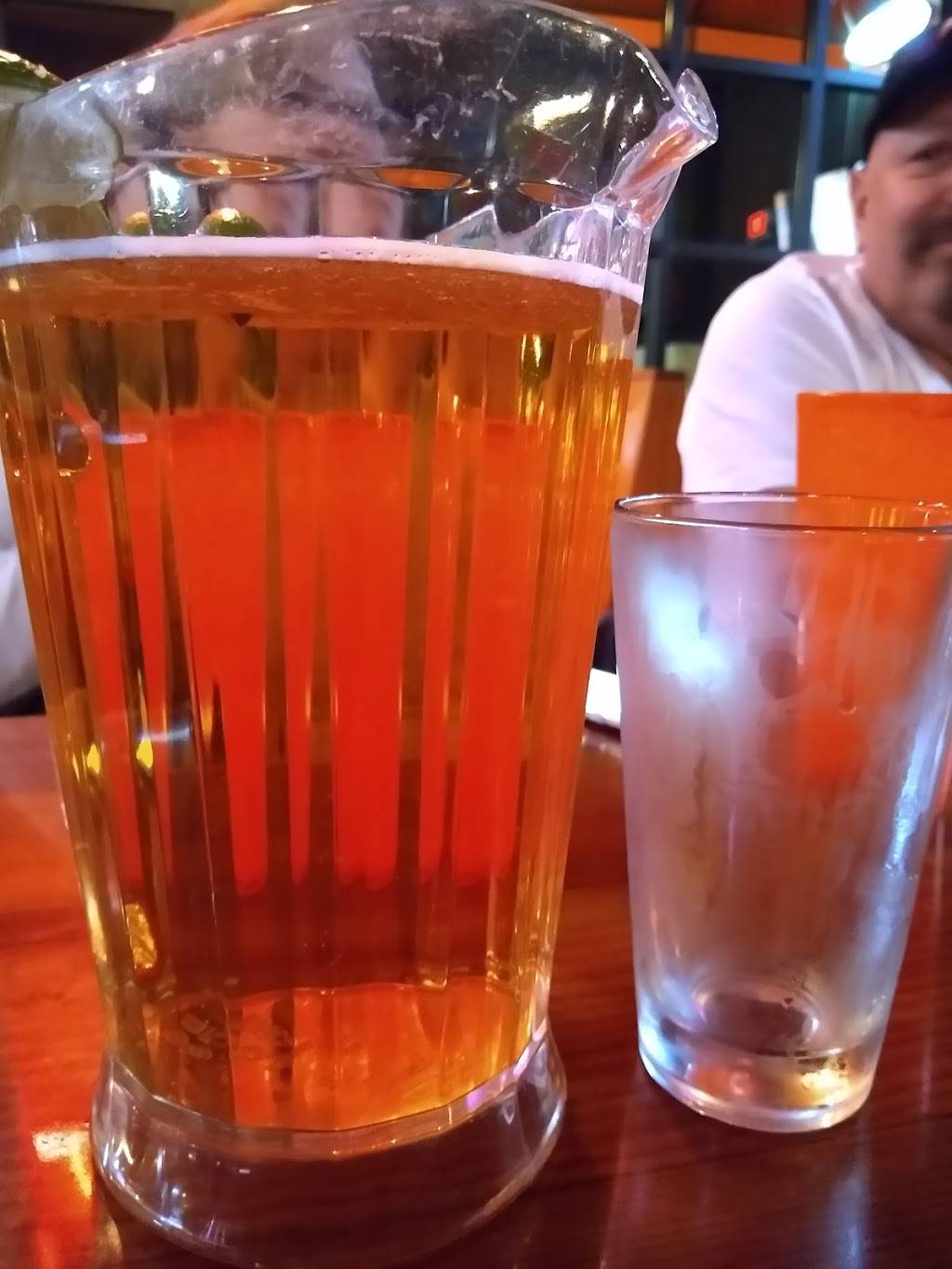 Hooters | restaurant | 4208 Rosedale Hwy, Bakersfield, CA 93308, USA | 6616349464 OR +1 661-634-9464