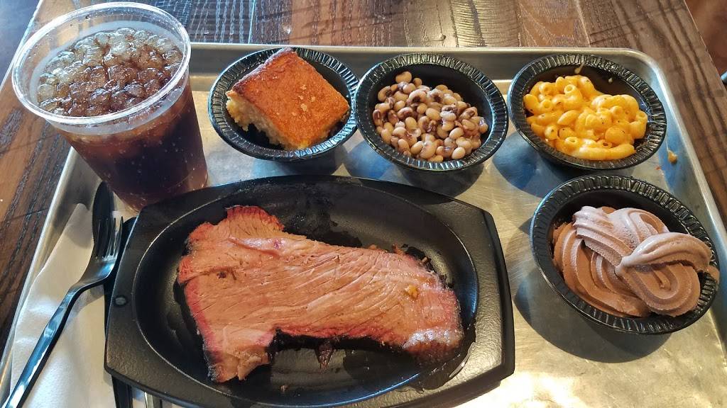 Vernons Smokehouse | restaurant | 1126 Craft Rd, Memphis, TN 38116, USA | 9013323322 OR +1 901-332-3322