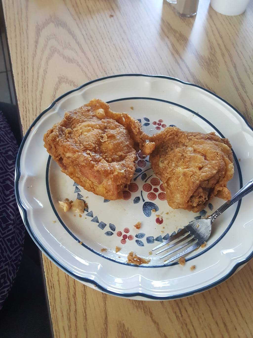 Michelles Home Cooking | restaurant | 11256 US-15, Clarksville, VA 23927, USA | 4343744400 OR +1 434-374-4400