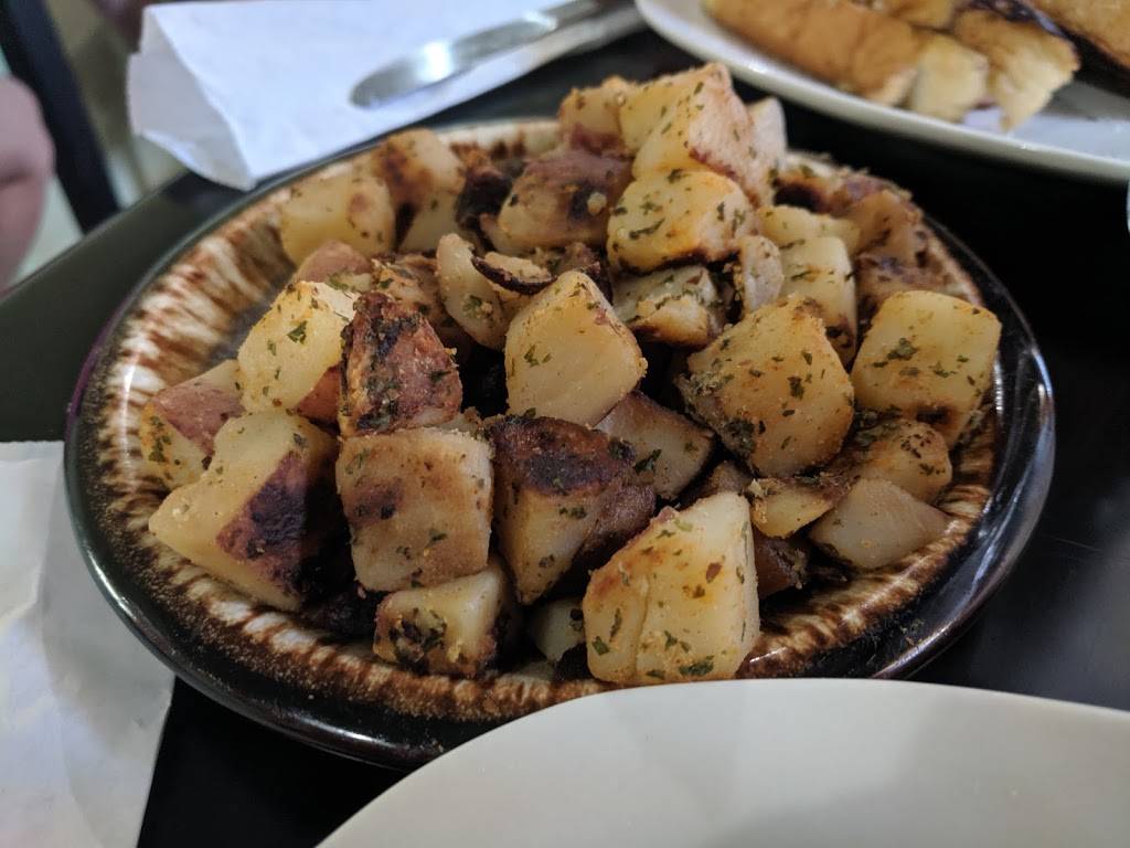 Our Fathers Table | restaurant | 1020 Riverside Dr, North Grosvenor Dale, CT 06255, USA | 8603151015 OR +1 860-315-1015