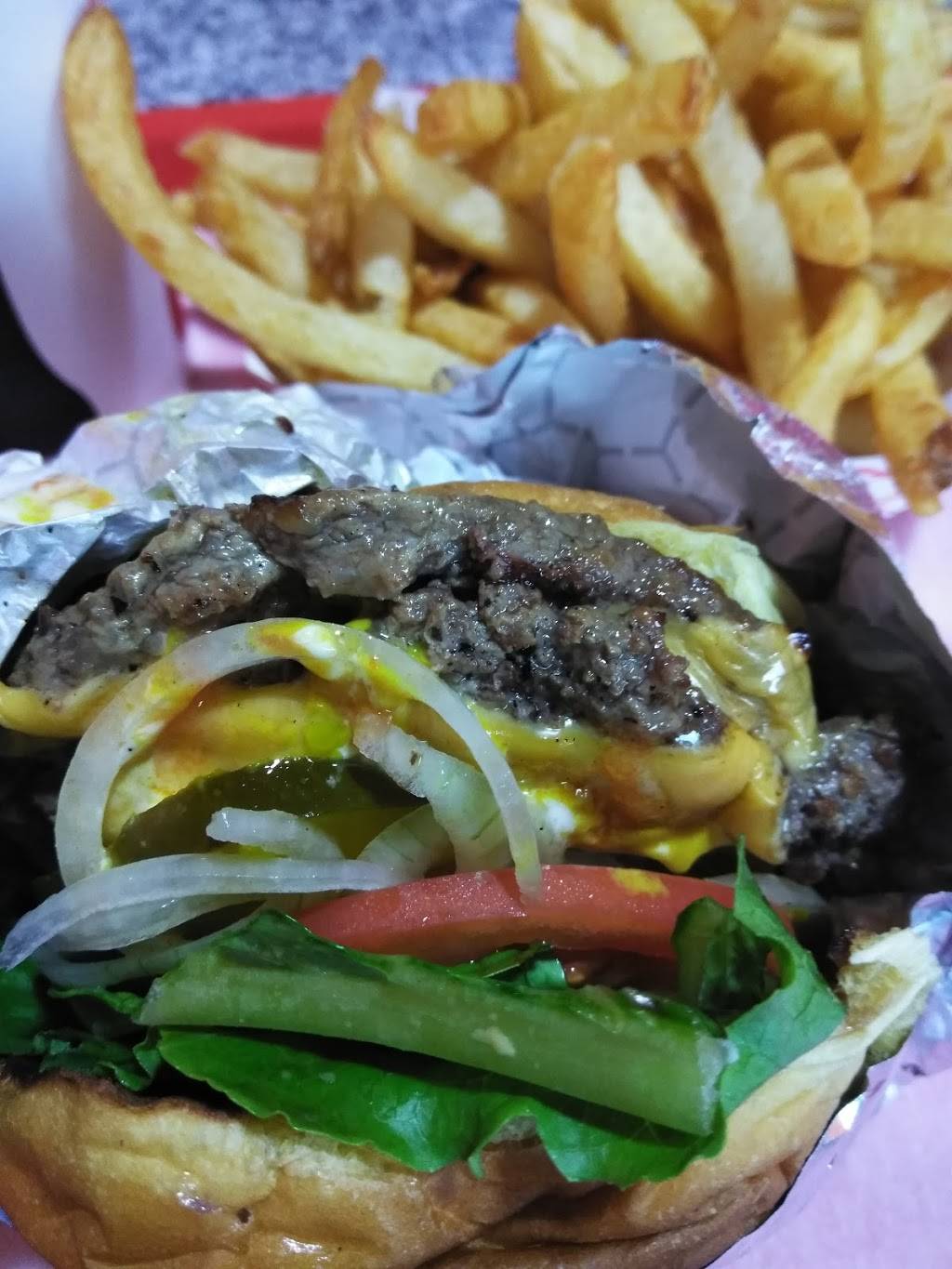 Fire Grilled Burgers | restaurant | 1077 Bay St Ste 1, Staten Island, NY 10305, USA | 7188161740 OR +1 718-816-1740