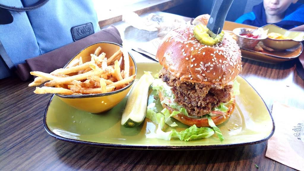 Jimmys Famous American Tavern | restaurant | 25001 Dana Point Harbor Dr, Dana Point, CA 92629, USA | 9493888900 OR +1 949-388-8900