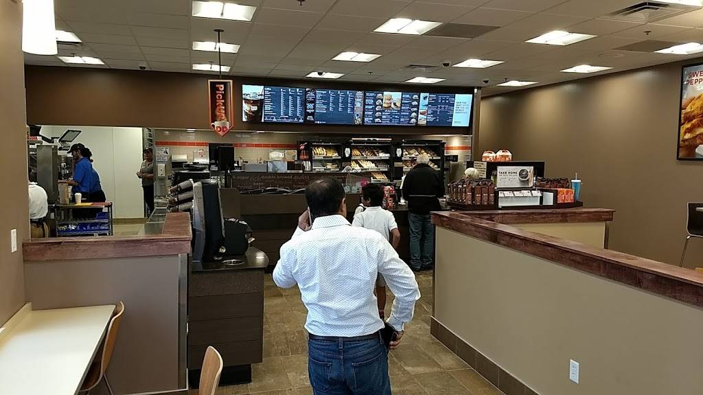 Dunkin | bakery | 6527 Old Brick Road, Windermere, FL 34786, USA | 4072177274 OR +1 407-217-7274