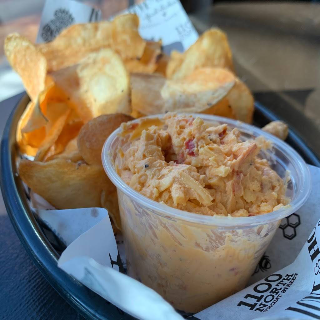 Love & Honey Fried Chicken | meal takeaway | 1100 N Front St, Philadelphia, PA 19123, USA | 2157897878 OR +1 215-789-7878