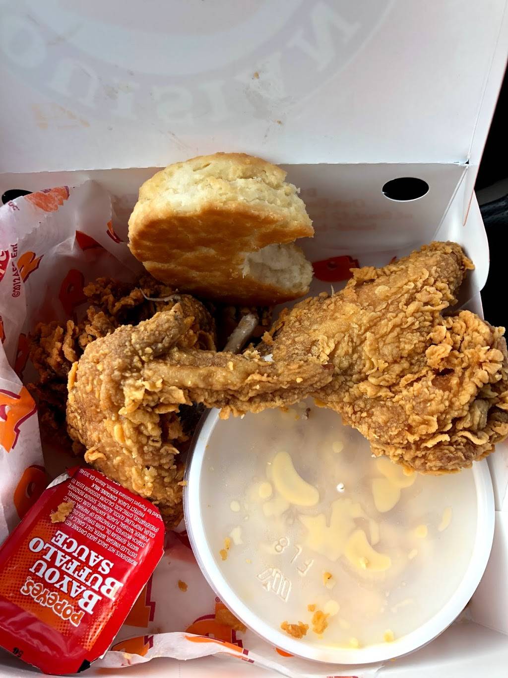 Popeyes Louisiana Kitchen | restaurant | 448 W Main St, Stamford, CT 06902, USA | 2032747381 OR +1 203-274-7381
