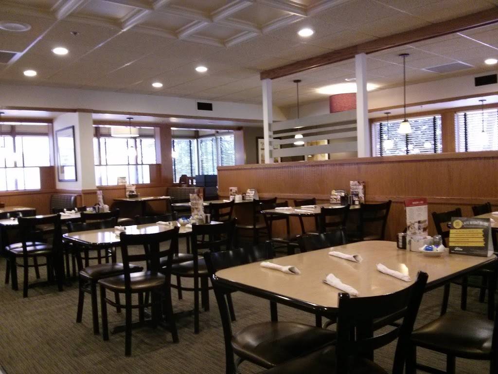 Perkins Restaurant & Bakery | restaurant | 30 Park Ave S, St Cloud, MN 56301, USA | 3202530300 OR +1 320-253-0300