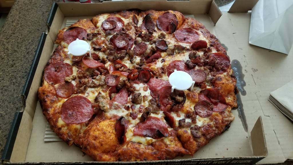 Round Table Pizza | meal delivery | 24703 Amador St, Hayward, CA 94544, USA | 5107835300 OR +1 510-783-5300