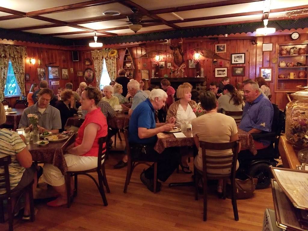 Winslows Restaurant | restaurant | 801 Saratoga Rd, Gansevoort, NY 12831, USA | 5185842489 OR +1 518-584-2489