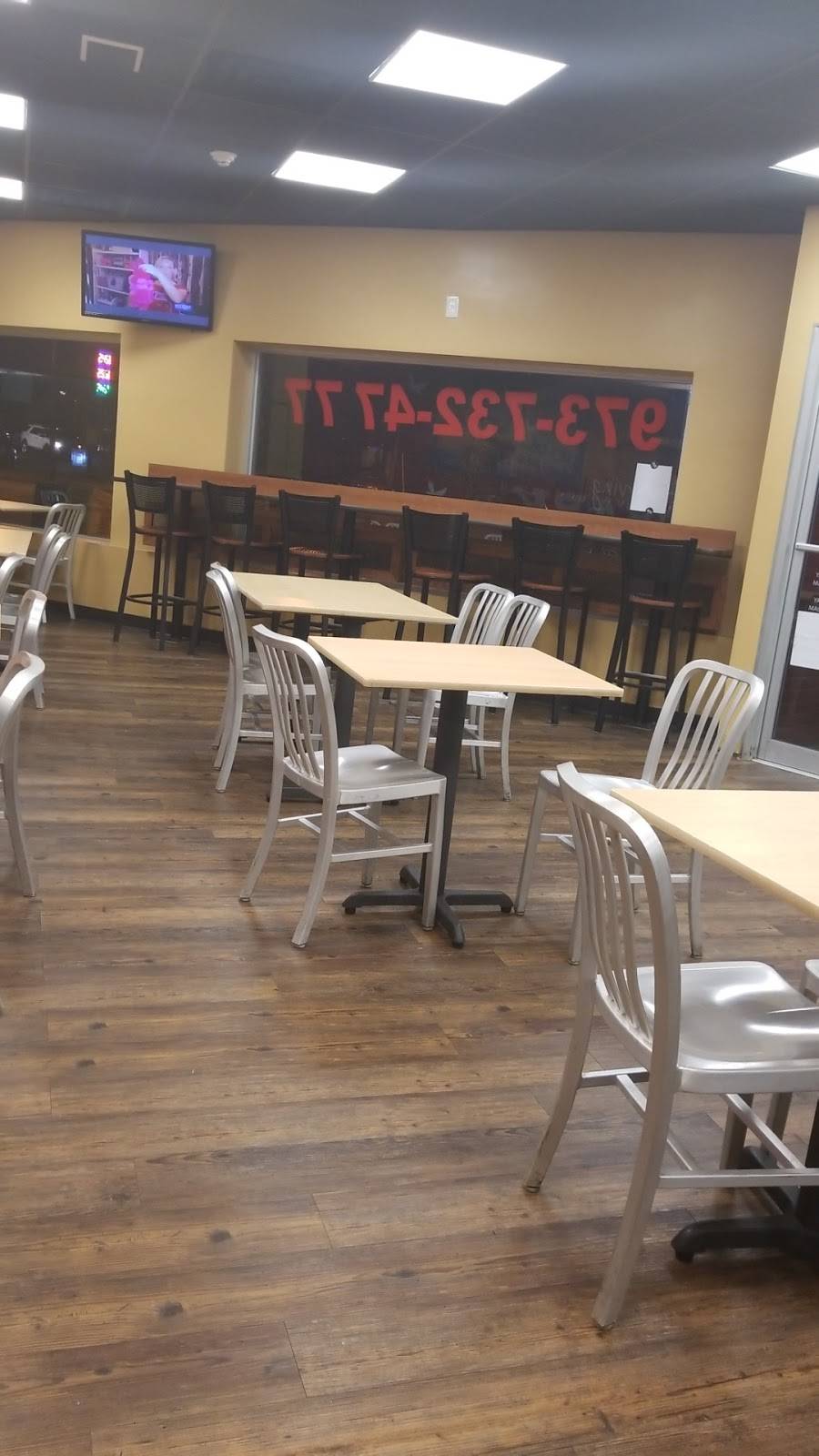 Pizza Hut | restaurant | 487 Bloomfield Ave, Newark, NJ 07107, USA | 9737324777 OR +1 973-732-4777