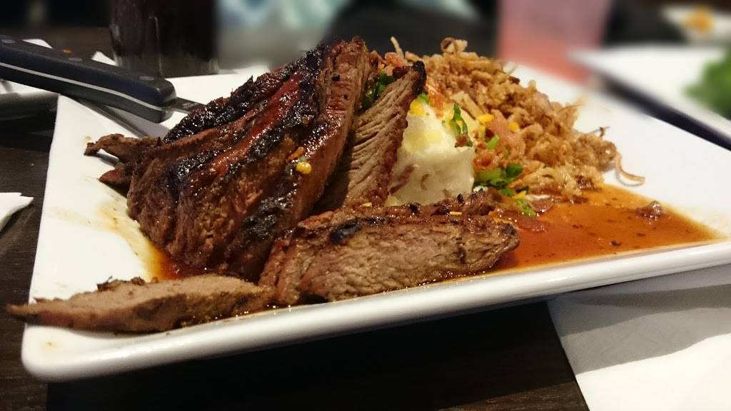 Dave & Busters | restaurant | 19375 Victor Pkwy, Livonia, MI 48152, USA | 7344524600 OR +1 734-452-4600