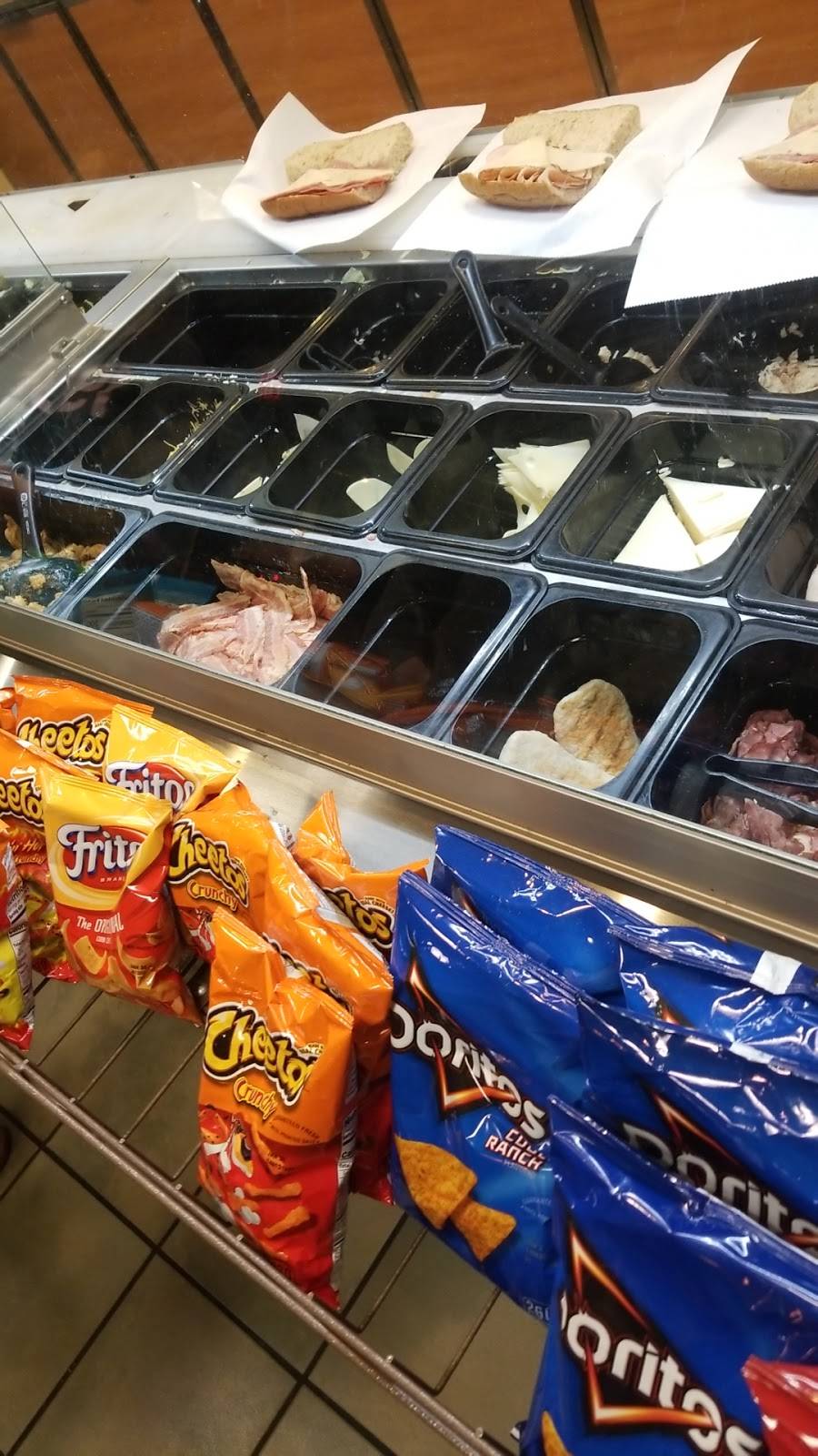 Subway Restaurants | restaurant | 660 CA-12, Rio Vista, CA 94571, USA | 7073744444 OR +1 707-374-4444