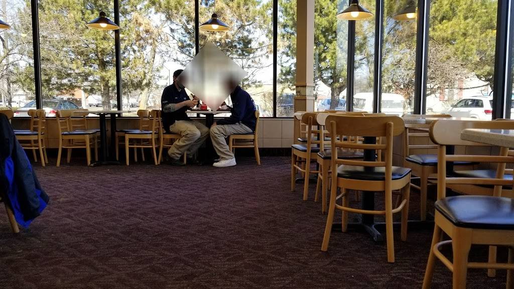 Wendys | restaurant | 440 S Lafayette St, South Lyon, MI 48178, USA | 2484460236 OR +1 248-446-0236