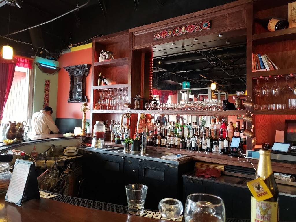 Himchuli - Highlands Indian & Nepali Cuisine | restaurant | 3489 W 32nd Ave, Denver, CO 80211, USA | 3037289957 OR +1 303-728-9957