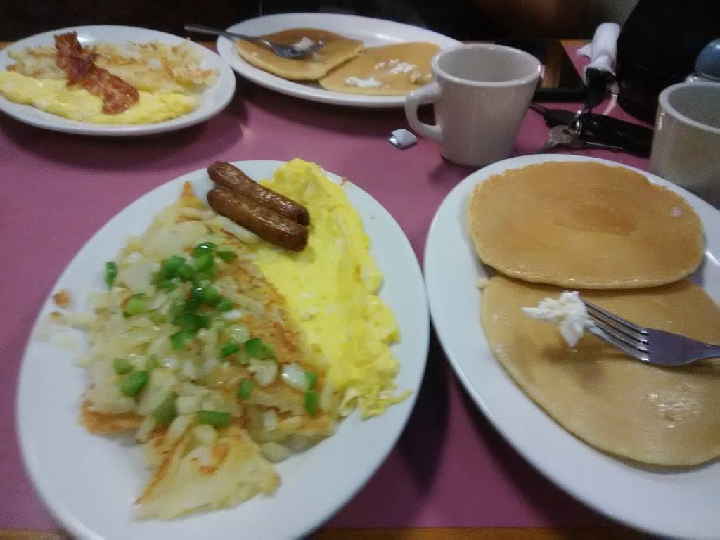 J&J family restaurant | restaurant | 3268 Kensington Ave, Philadelphia, PA 19134, USA | 2154258881 OR +1 215-425-8881