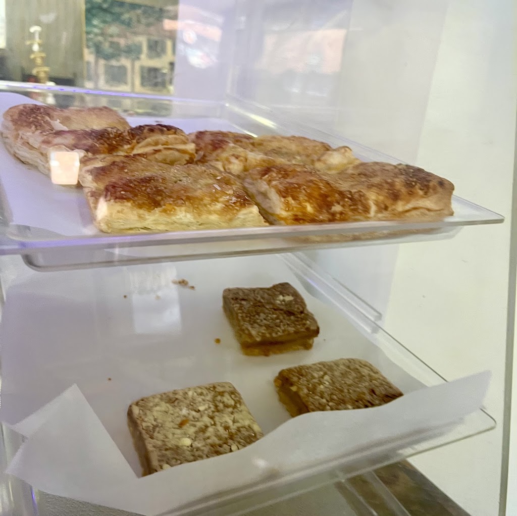 Cafe Miami | restaurant | 2022 S 12th St, St. Louis, MO 63104, USA | 3144058178 OR +1 314-405-8178