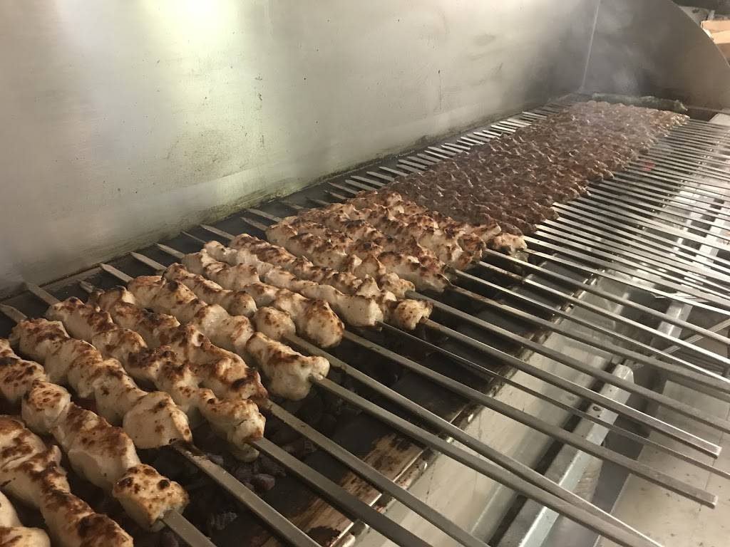 DHAYBI | restaurant | 5922 Rue de Salaberry, Montréal, QC H4J 1J8, Canada | 5147452033 OR +1 514-745-2033