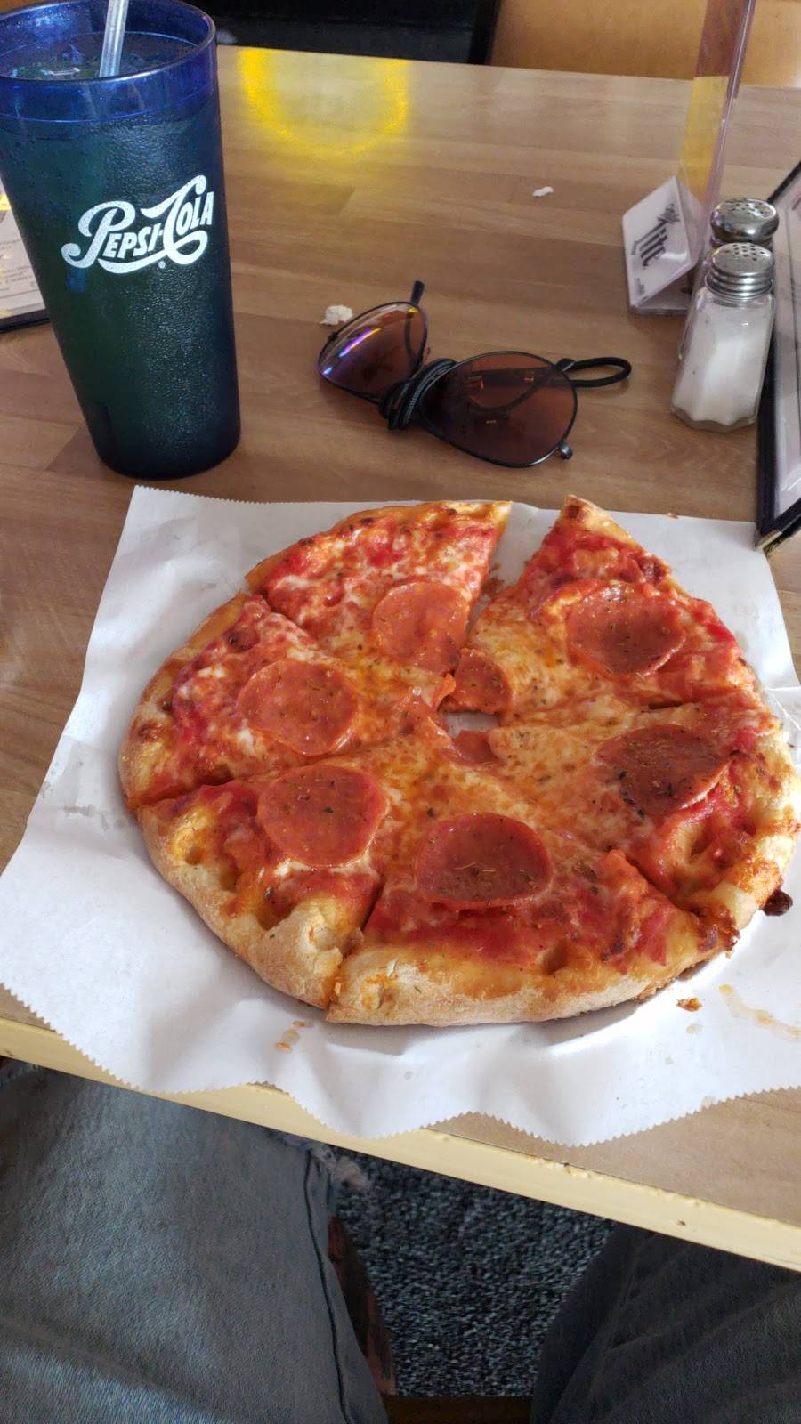 Ninos Pizzeria & Wings | restaurant | 5800 W Peoria Ave, Glendale, AZ 85302, USA | 6238787777 OR +1 623-878-7777