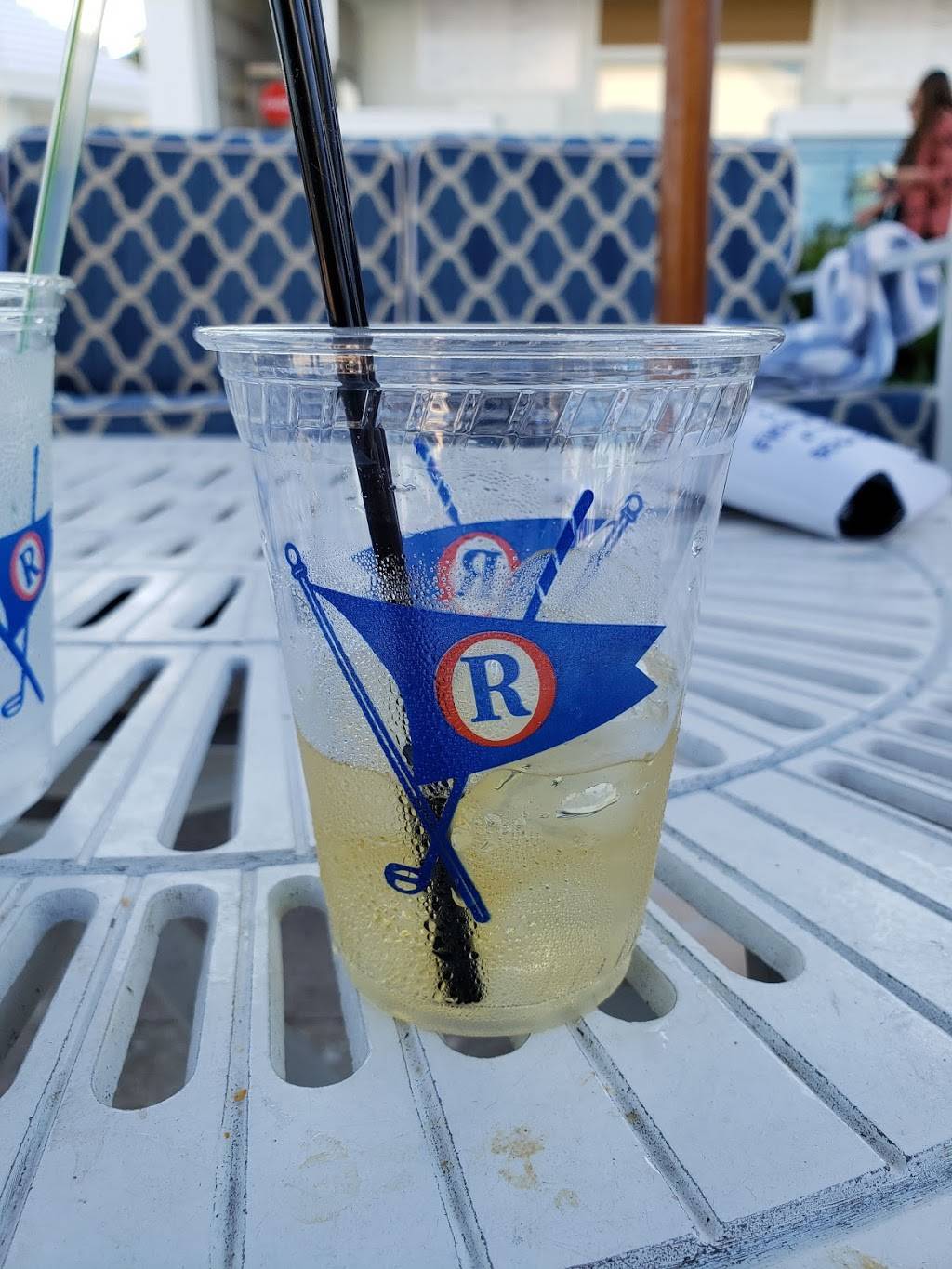 Beach Grill Private Club | restaurant | 35 Ocean Reef Dr, Key Largo, FL 33037, USA | 3053672611 OR +1 305-367-2611