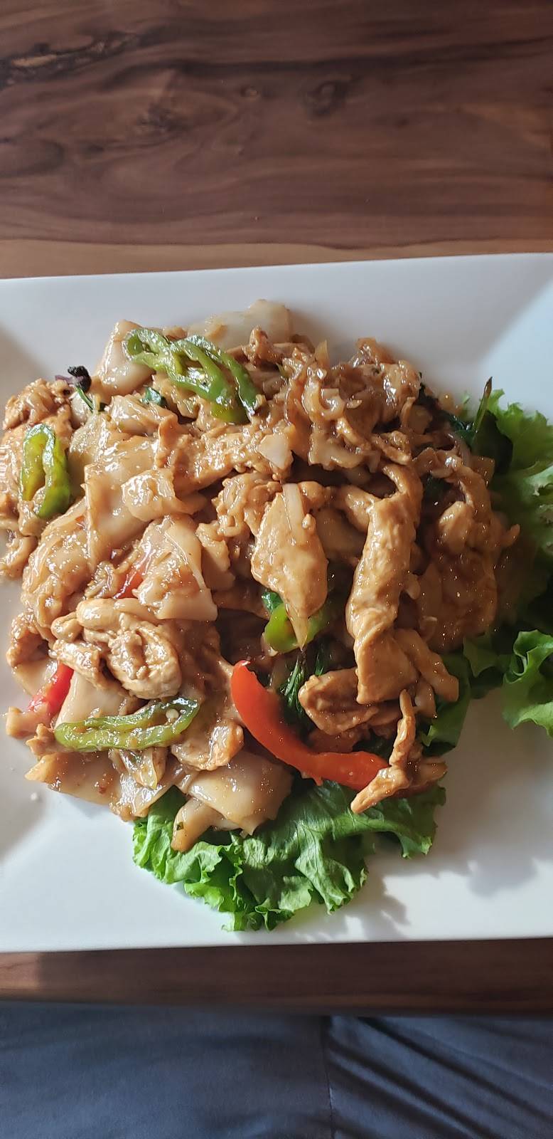 Thunwa Thai | restaurant | 10 S Commerce Ave, Front Royal, VA 22630, USA | 5406310616 OR +1 540-631-0616