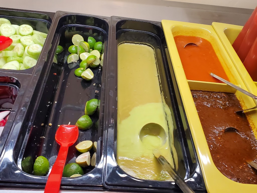 Chuyitos Tacos & Hotdogs #2 | restaurant | 3894 N Oracle Rd, Tucson, AZ 85705, USA | 5203722222 OR +1 520-372-2222