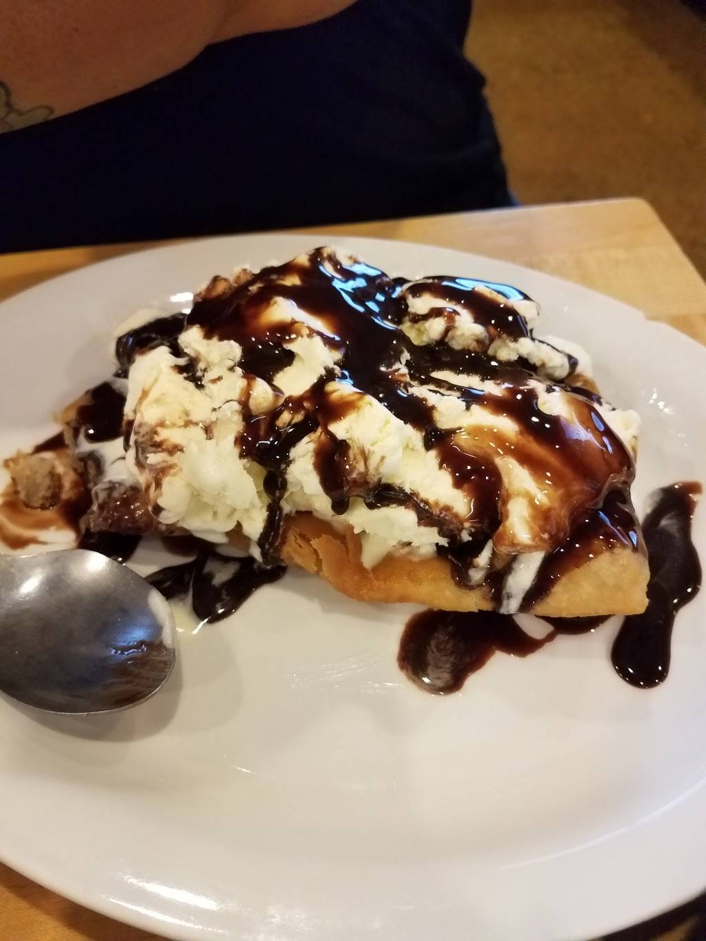 Santiagos Mexican Restaurant | restaurant | 150 1st St, Fort Lupton, CO 80621, USA | 3038574797 OR +1 303-857-4797