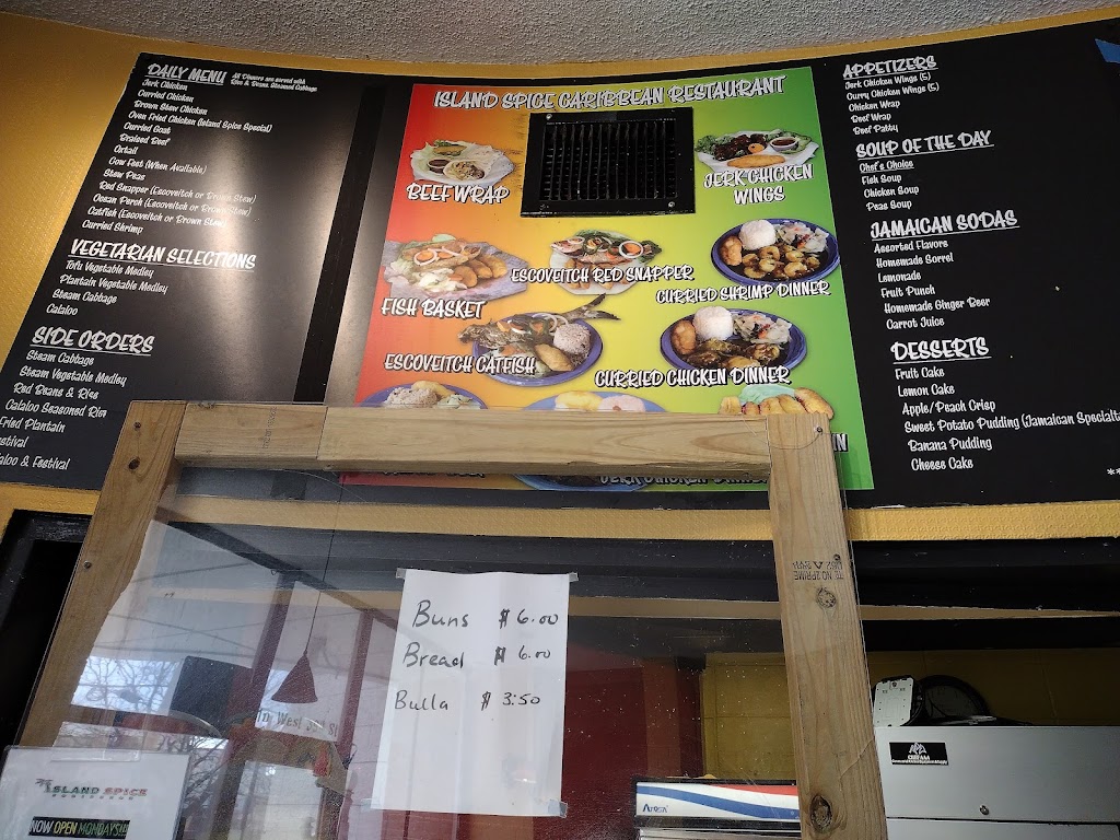 Island Spice | restaurant | 10 W 39th St, Kansas City, MO 64111, USA | 8165233974 OR +1 816-523-3974