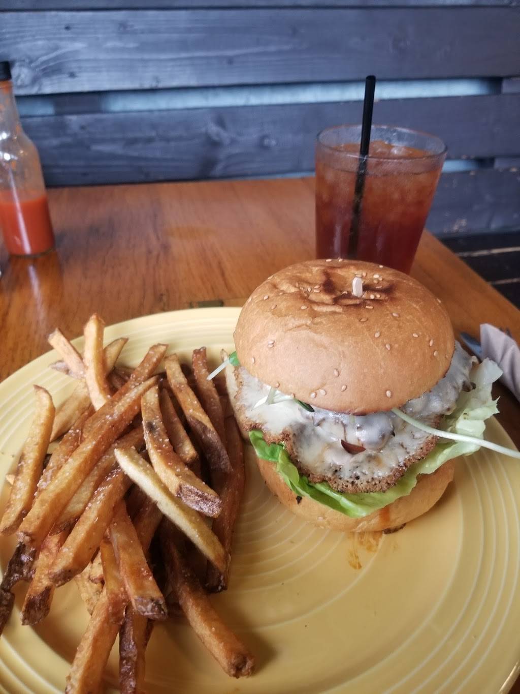 Local | meal takeaway | 2943 Sunset Blvd, Los Angeles, CA 90026, USA | 3236624740 OR +1 323-662-4740