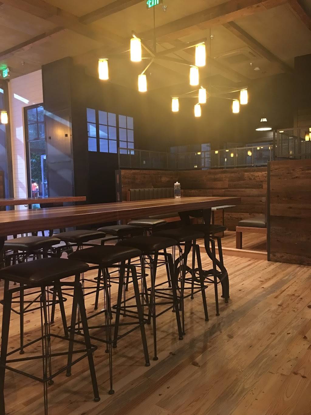 Red Star Charles Village | restaurant | 3224 St Paul St, Baltimore, MD 21218, USA | 4439485539 OR +1 443-948-5539