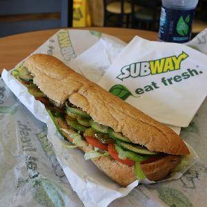 Subway | restaurant | 10121 W Commercial Blvd, Tamarac, FL 33321, USA | 9547243332 OR +1 954-724-3332