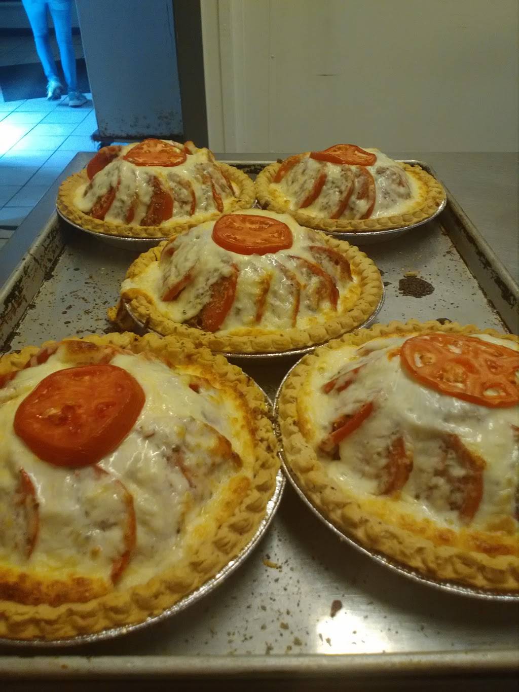 Lowcountry Produce | restaurant | 1919 Trask Pkwy, Seabrook, SC 29940, USA | 8438469438 OR +1 843-846-9438