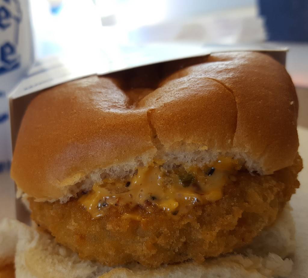 White Castle | restaurant | 43-02 Queens Blvd, Sunnyside, NY 11104, USA | 7187862475 OR +1 718-786-2475