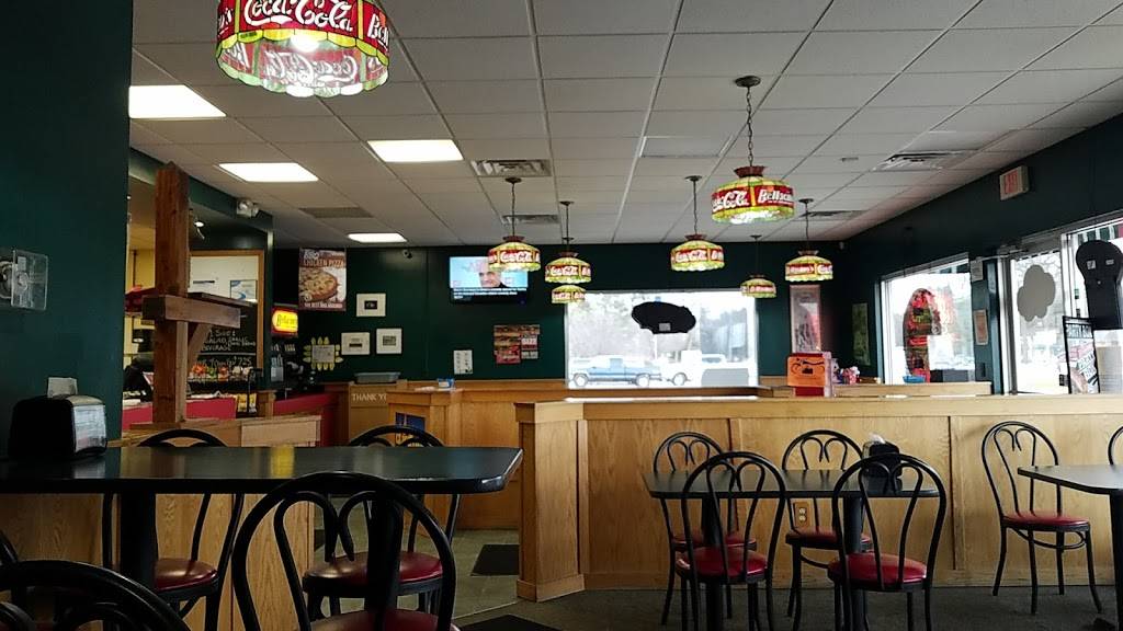 Bellacinos Pizza & Grinders | restaurant | 1871 Holton Road # B # B, Muskegon, MI 49445, USA | 2317443111 OR +1 231-744-3111